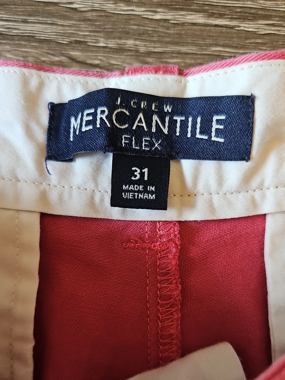 👖J. Crew Mens Coral Flat Front Shorts